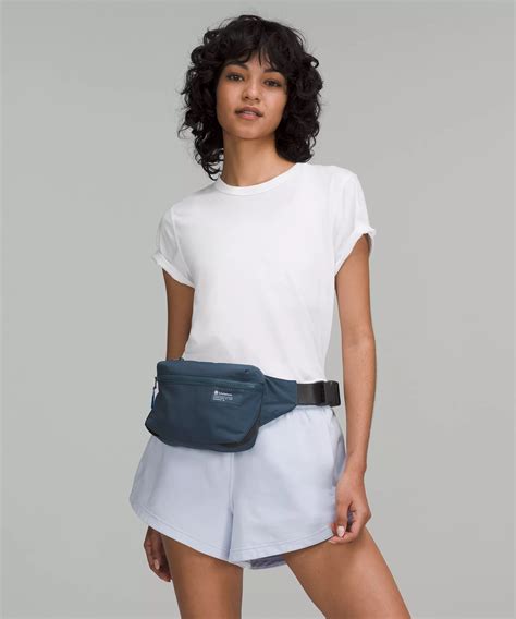 clean lines belt bag